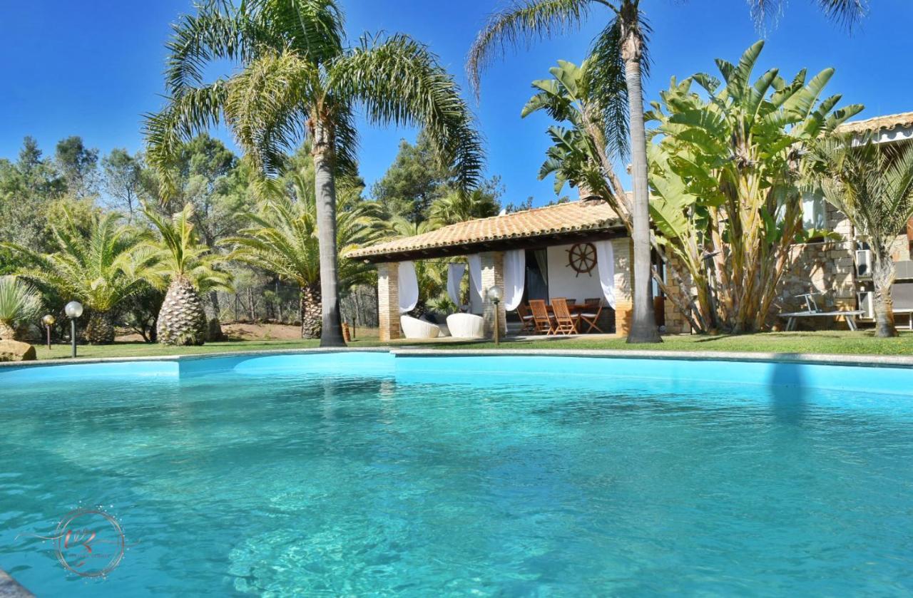 Palmetto Villa *
